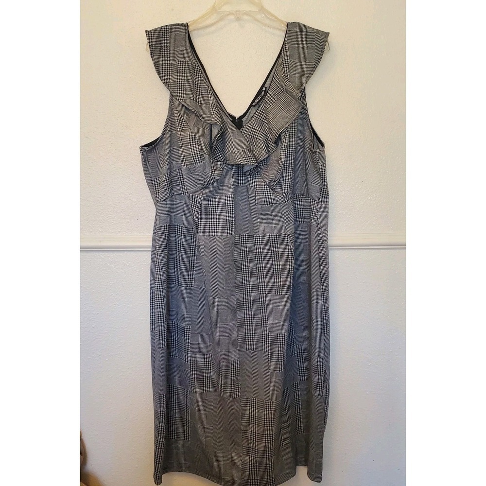 Paper Doll Herringbone Patch Sleeveless Zip Back Ruffle Neck Dress Womens Sz 3X